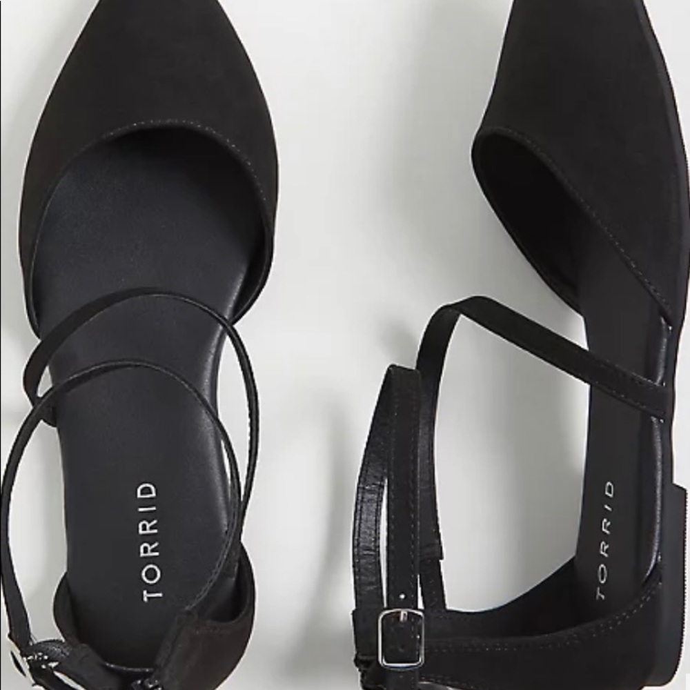 Torrid black faux suede flats size 7